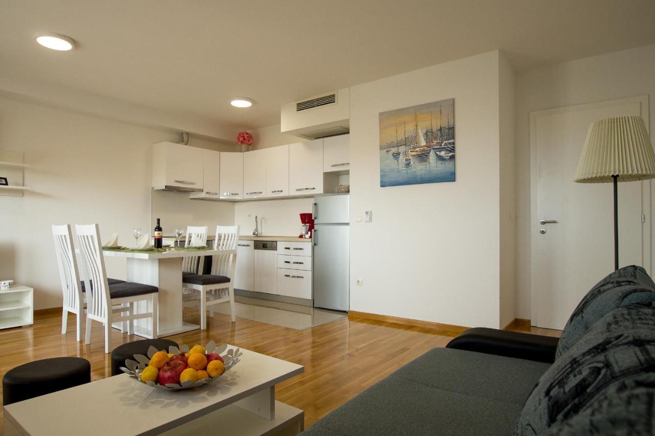 Apartments Mattea Makarska Exterior foto