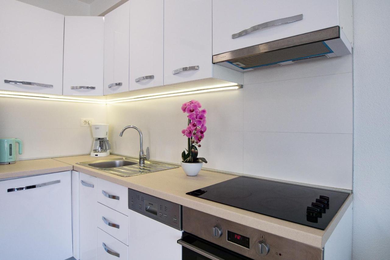 Apartments Mattea Makarska Exterior foto